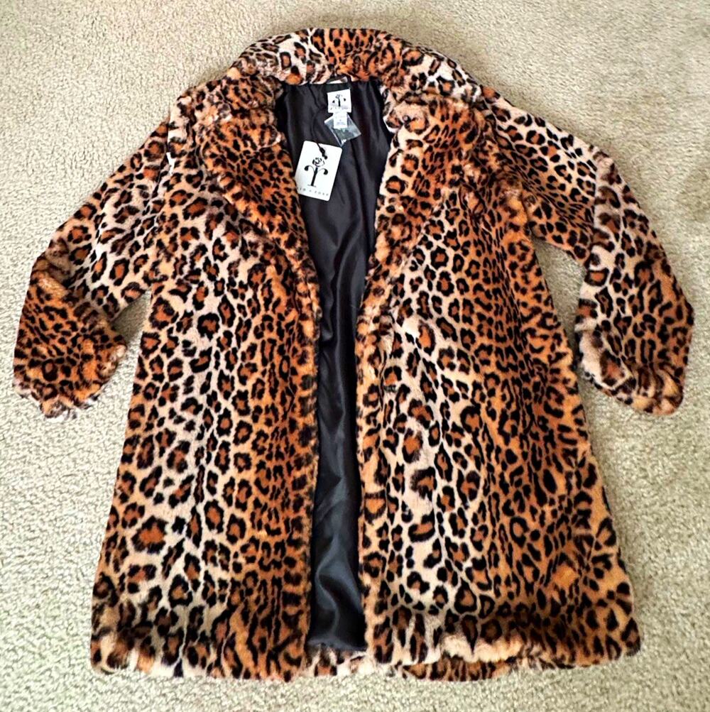 Rain + Rose Ava Women’s M Leopard Faux Fur Long Coat NWT Mob Wife Animal Print